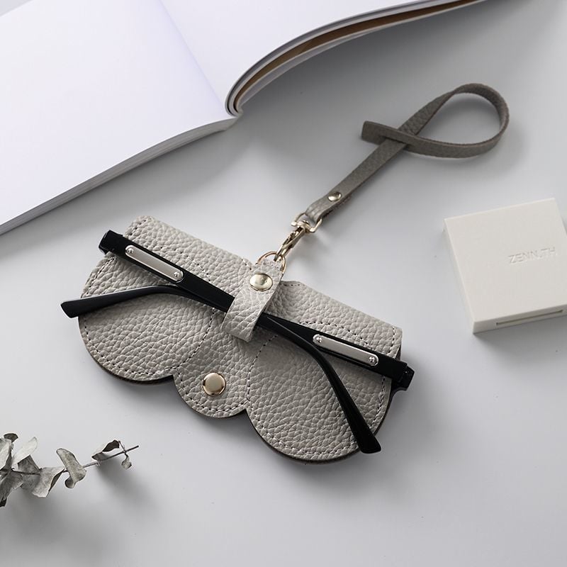 ✨HOT SALE- 48% OFF✨Soft Leather Sunglasses Bag👓️