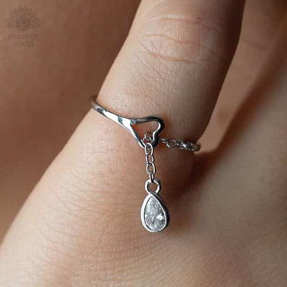 Tear Knot Ring