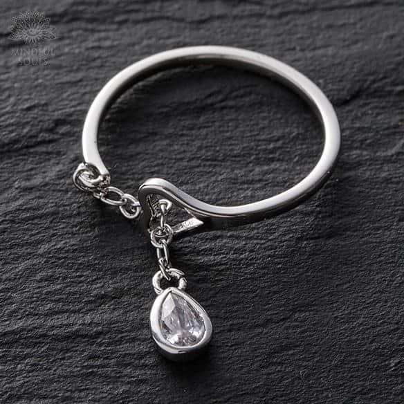 Tear Knot Ring