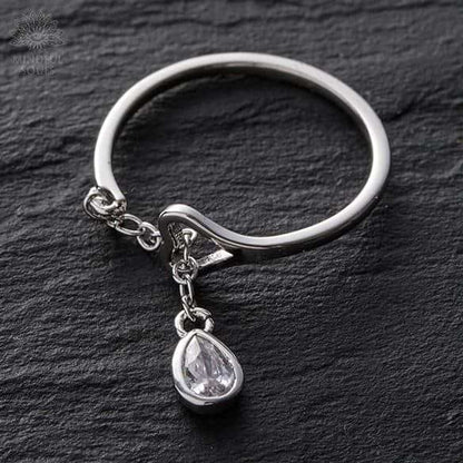 Tear Knot Ring