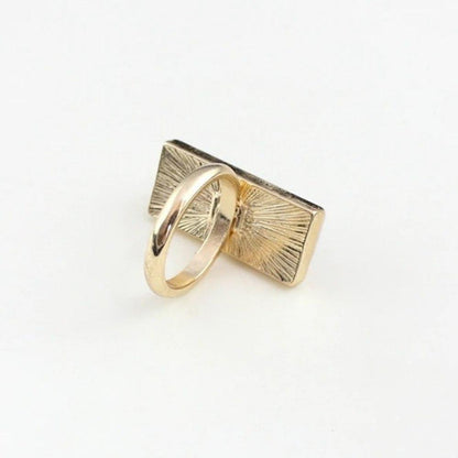 Rose Pink Quartz Gemstone Ring