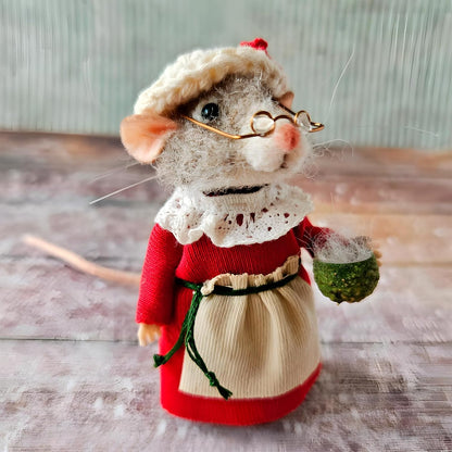 Christmas Needle Felted Mouse, Cute Handmade Wool Felt Mouse Ornament, Felt Mice Figurine for Holiday Christmas Decor, Needle Felted Christmas Mouse Doll Festival Decorations (5 Set)