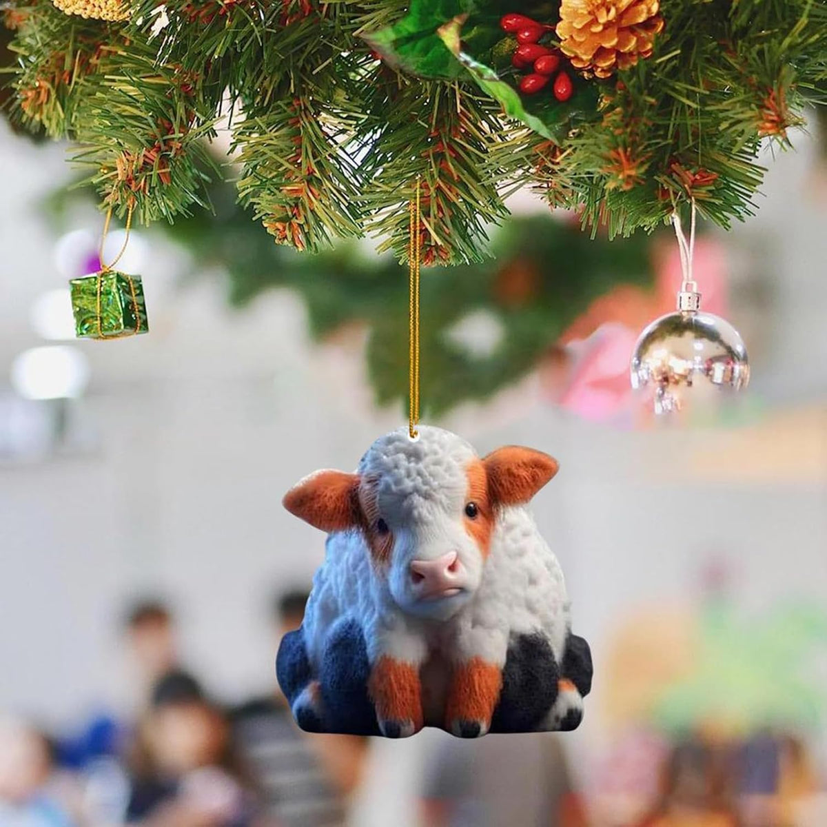 Cartoon Cattle Cow Decorative Hanging Ornament Cute Car Pendant Acrylic Cow Pendants Tree Ornament Decorations for Cars Backpacks Home Tree Windows Walk Decor(H-NO.9)