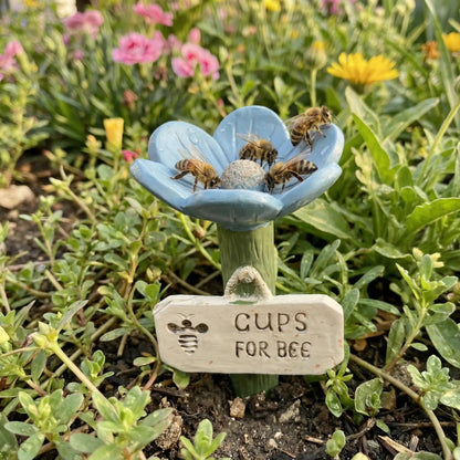 AC™ Garden Bee Water Feeder💧