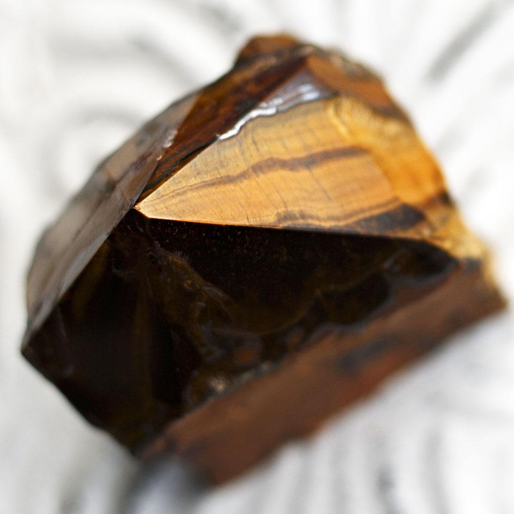 Tiger Eye Point with Natural Sides