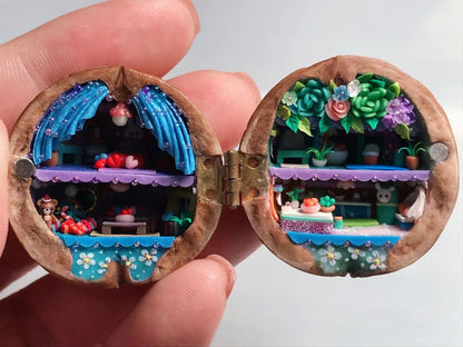 Handmade.Walnut Shell Doll House--Mini Library, Tiny World Inside Walnuts