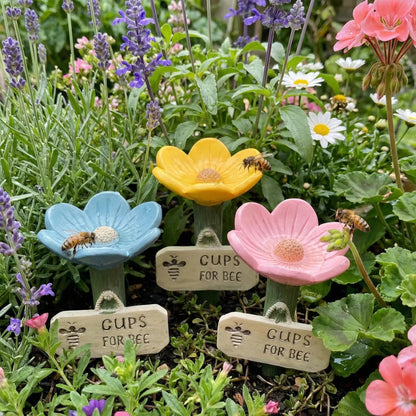 AC™ Garden Bee Water Feeder💧