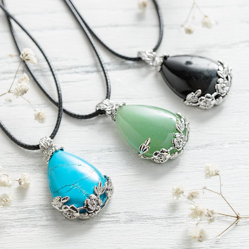 Flower Crystal Teardrop Necklace