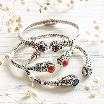 Dainty World Treasure Bracelet