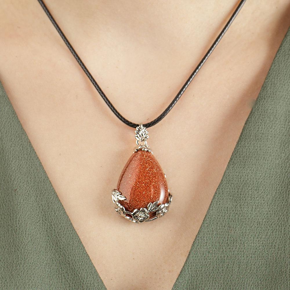 Flower Crystal Teardrop Necklace