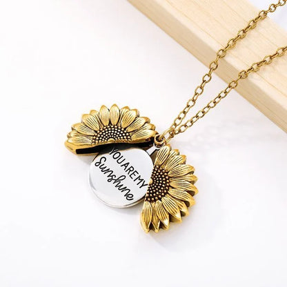 "You Are My Sunshine" Sunflower Necklace🌻