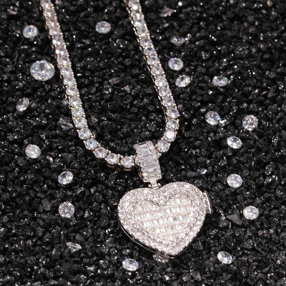 Iced Heart Photo Lockets Memory Pendant