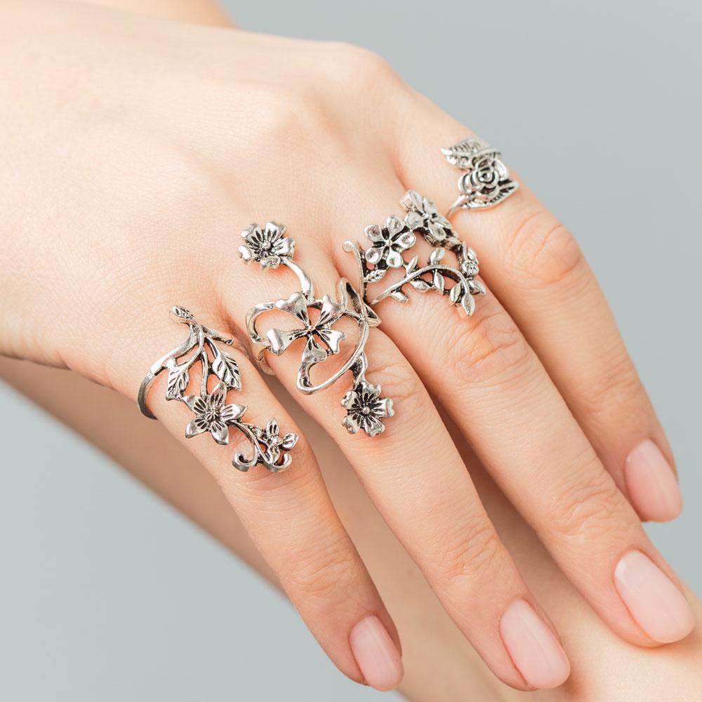 Sacred Blooming Flowers Ring Set